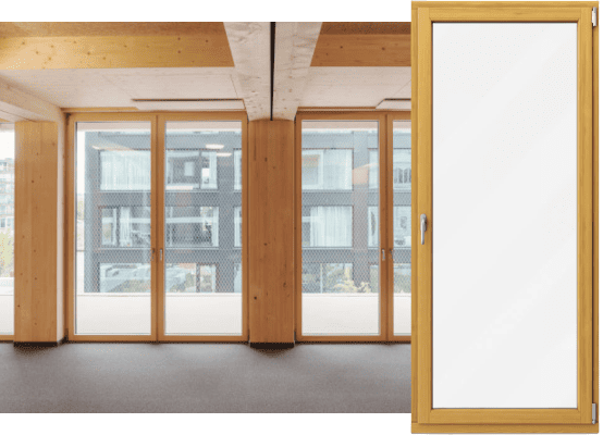 Balkontür aus Kiefernholz