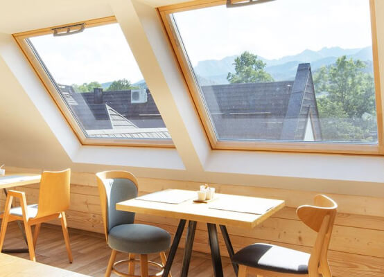 Dachfenster Roto Q4 aus Holz