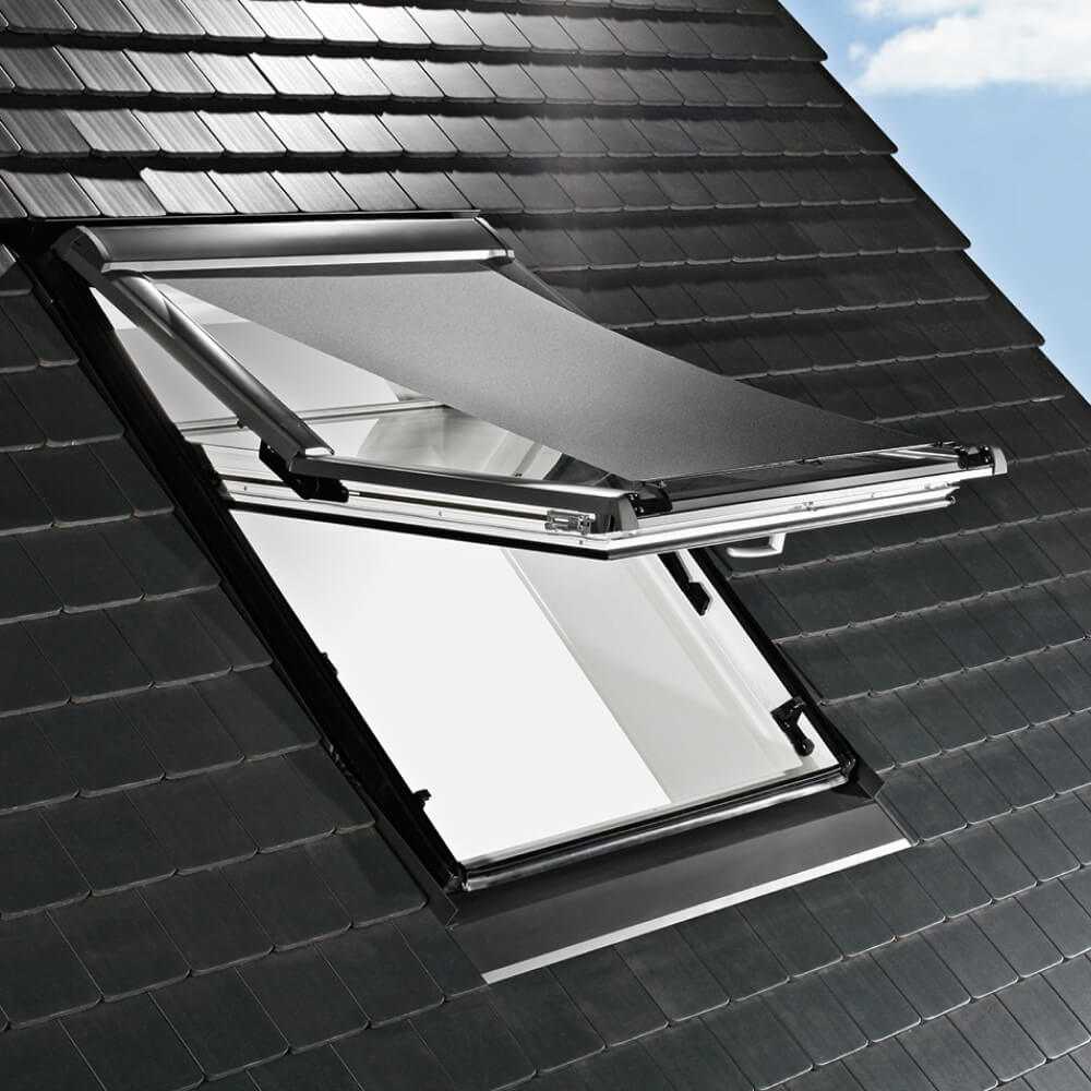 Roto R8 Kunststoff Dachfenster mit Markise