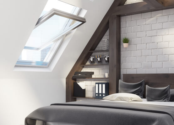 Schlafzimmer mit Flügeldachfenster Weiß