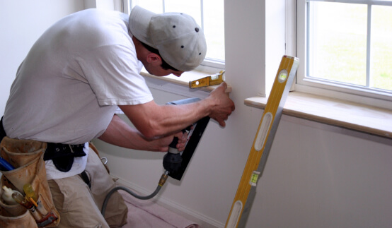 Fensterbank innen nach Mass richtig einbauen