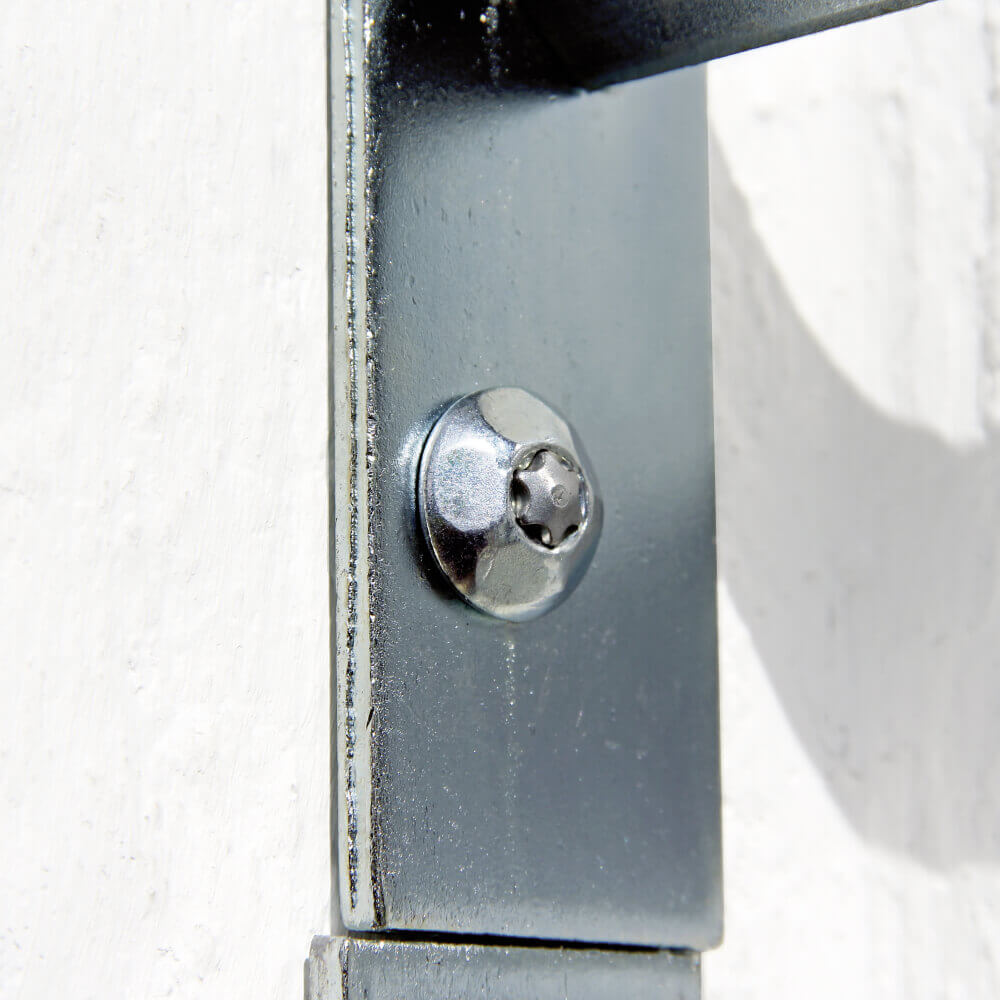 Fenstergitter Zürich Laibungswinkel mit Sicherungsschraube