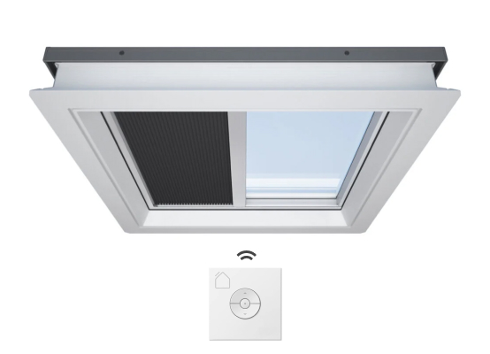 Flachdachfenster Innenbeschattung Schwarz mit Fernbedienung